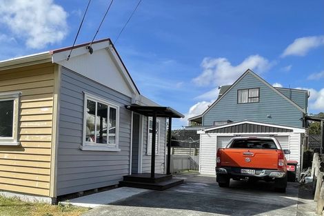 Photo of property in 33 Dominion Park Street, Johnsonville, Wellington, 6037