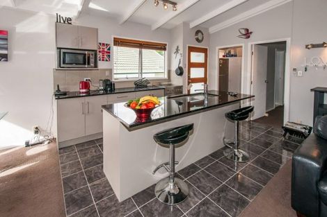 Photo of property in 89 John Downs Drive, Browns Bay, Auckland, 0630
