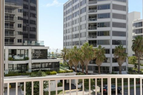 Photo of property in 12 Maunganui Road, Mount Maunganui, 3116