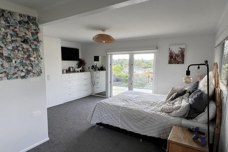 Photo of property in 78 Lantana Road, Green Bay, Auckland, 0604