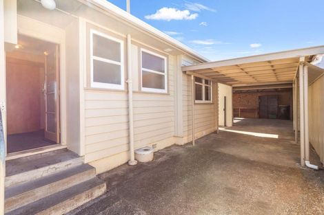Photo of property in 32 Parsons Avenue, Levin, 5510