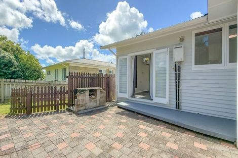 Photo of property in 6 Reid Drive, Putaruru, 3411