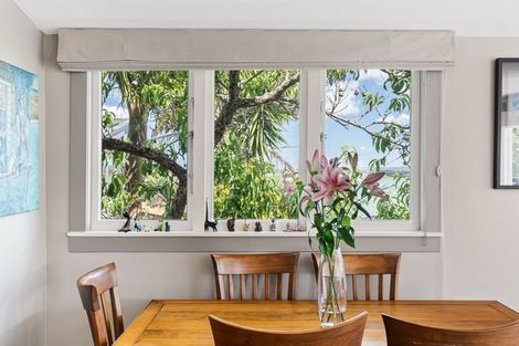 Photo of property in 91 Island Bay Road, Beach Haven, Auckland, 0626