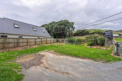 Photo of property in 107 Amohia Street, Paraparaumu, 5032