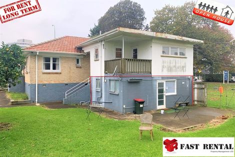 Photo of property in 132 Rangatira Road, Beach Haven, Auckland, 0626