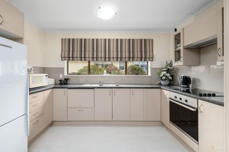 Photo of property in 6 Bond Street, Waimate, 7924