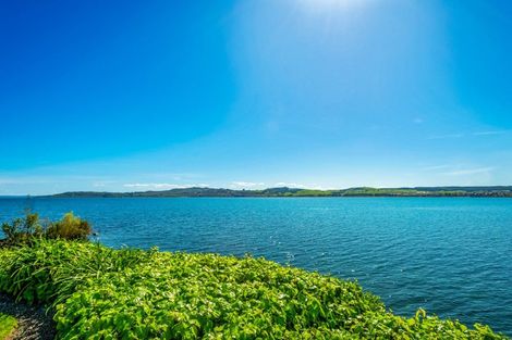 Photo of property in 287 Lake Terrace, Two Mile Bay, Taupo, 3330
