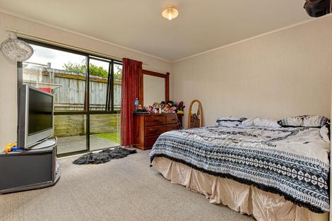 Photo of property in 11 Jordan Way, Kelvin Grove, Palmerston North, 4414