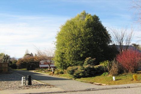 Photo of property in 5b Larch Place, Wanaka, 9305