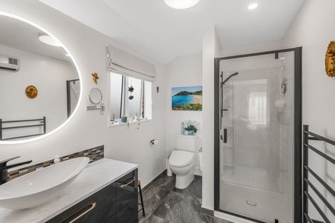 Photo of property in 18 Claverley Gardens, Avonhead, Christchurch, 8042