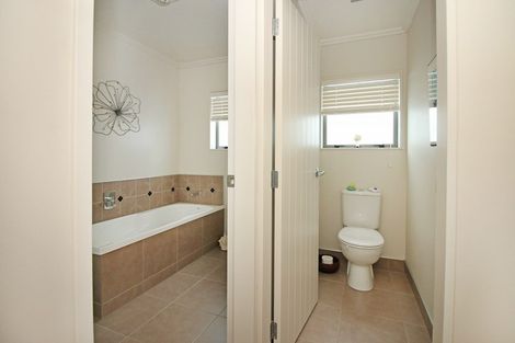 Photo of property in 23 Rosalie Terrace, Kelvin Grove, Palmerston North, 4414