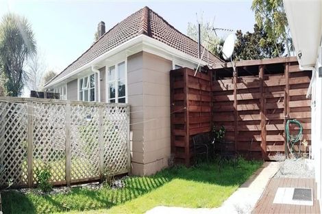 Photo of property in 98 Glenpark Avenue, Frankleigh Park, New Plymouth, 4310