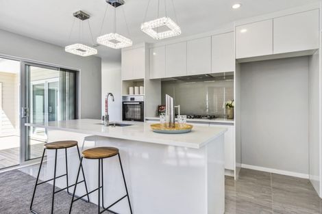 Photo of property in 33 Matata Drive, Takanini, 2112