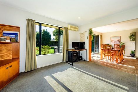 Photo of property in 9 School Lane, Kirwee, Darfield, 7571