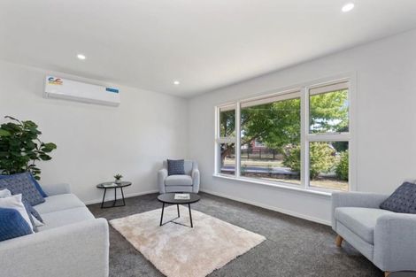 Photo of property in 38 Pinehurst Crescent, Russley, Christchurch, 8042