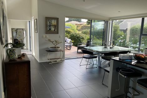Photo of property in 25 Highgrove, Saint Clair, Dunedin, 9012