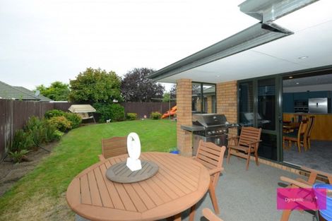 Photo of property in 111 Inwoods Close, Parklands, Christchurch, 8083
