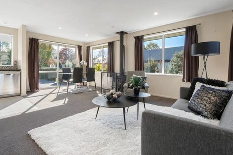 Photo of property in 21 Marlowe Place, Rolleston, 7614