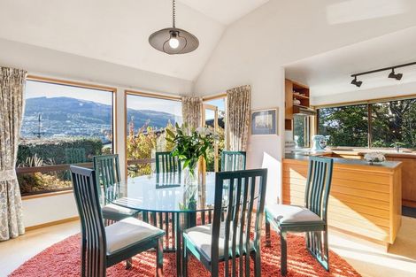 Photo of property in 75 Cedar Drive, Kelvin Heights, Queenstown, 9300