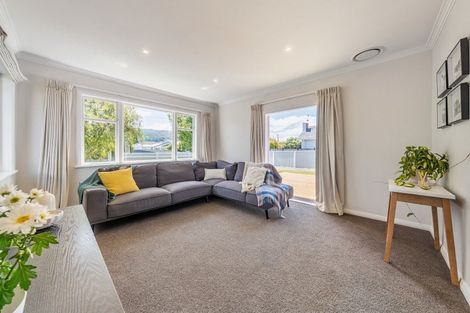 Photo of property in 13 Te Puni Grove, Elderslea, Upper Hutt, 5018