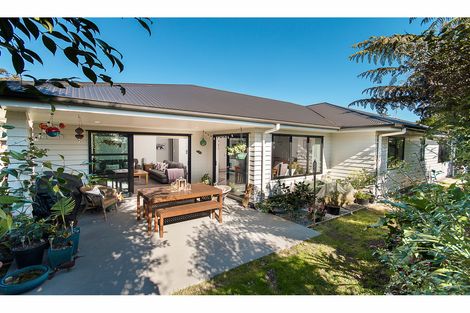 Photo of property in 5 Riverside Drive, Waiuku, 2123