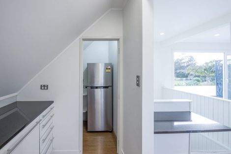 Photo of property in 16 Noall Street, Te Atatu Peninsula, Auckland, 0610