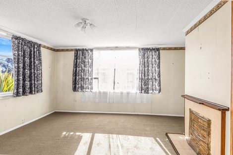 Photo of property in 35 Queen Street, Westport, 7825