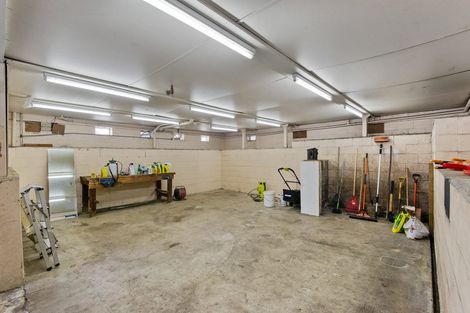 Photo of property in 8 Elwyn Crescent, Green Island, Dunedin, 9018