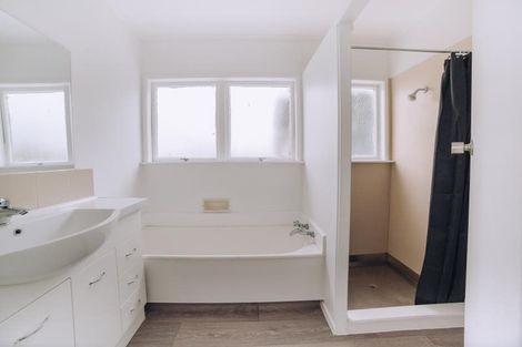 Photo of property in 7/19 Milton Road, Orewa, 0931