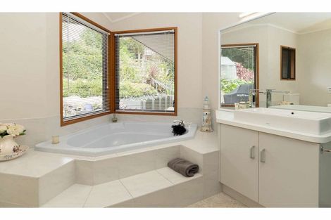 Photo of property in 3 Peacock Garden Drive, Kerikeri, 0230