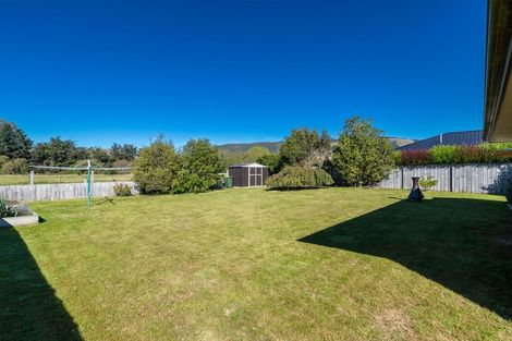 Photo of property in 17 Eric Batchelor Place, Waimate, 7924