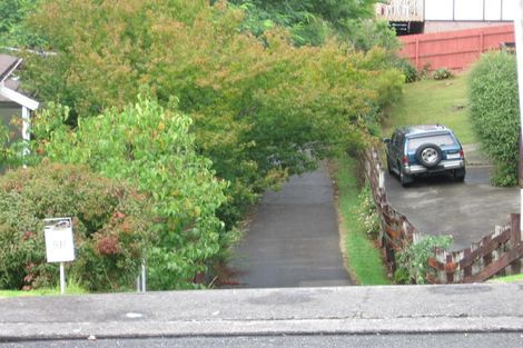 Photo of property in 2/5 Tirimoana Road, Te Atatu South, Auckland, 0602