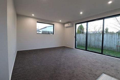 Photo of property in 30a/4 Northcote Road, Northcote, Christchurch, 8052