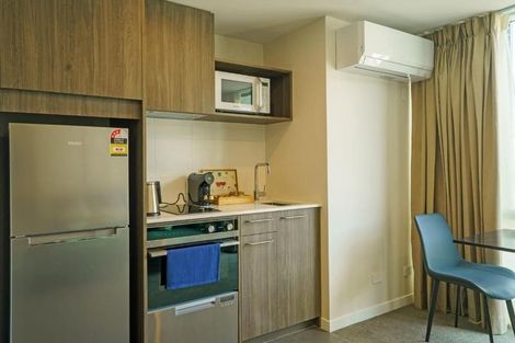 Photo of property in Proximity Apartment Hotel, 172 Thorndon Quay, Pipitea, Wellington, 6011