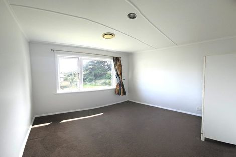 Photo of property in 43 Lyndfield Lane, Newlands, Wellington, 6037