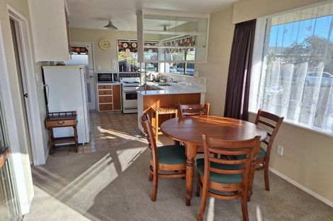Photo of property in 16 Omega Place, Casebrook, Christchurch, 8051