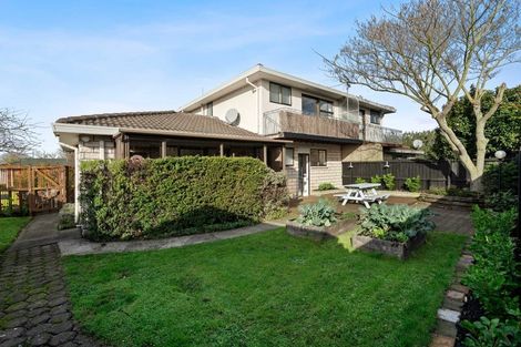 Photo of property in 1a James Condon Place, Redwood, Christchurch, 8051