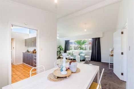 Photo of property in 72a Seaview Road, Paraparaumu Beach, Paraparaumu, 5032