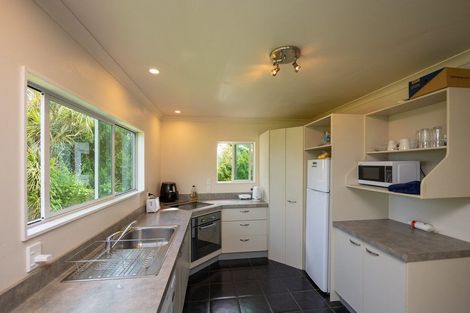 Photo of property in 130 Te Horo Hautere Cross Road, Hautere, Otaki, 5582