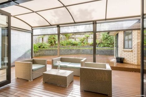 Photo of property in 17 Ohau Court, Fairview Heights, Auckland, 0632