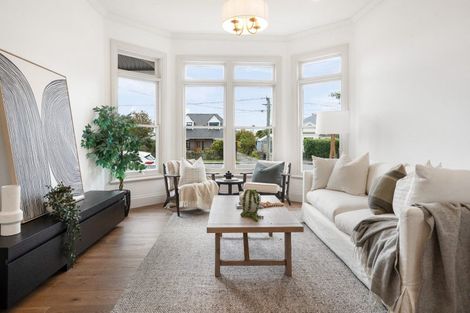 Photo of property in 64 Corson Avenue, Beckenham, Christchurch, 8023