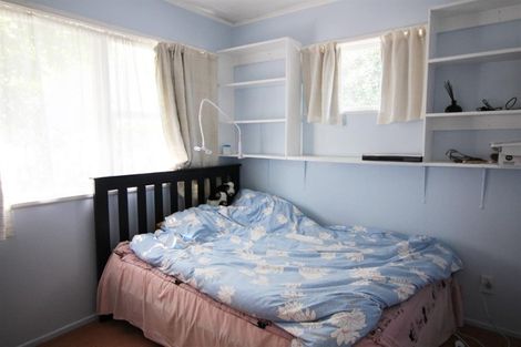 Photo of property in 17 Rimutaka Place, Titirangi, Auckland, 0604