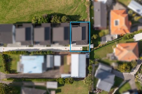 Photo of property in 21e Montgomery Avenue, Belmont, Auckland, 0622