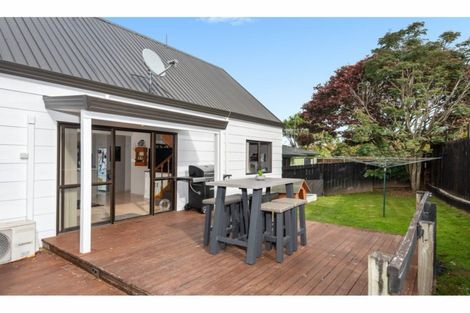 Photo of property in 13 Pokapu Place, Bethlehem, Tauranga, 3110