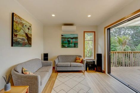 Photo of property in 31 Commins Road, Onerahi, Whangarei, 0110