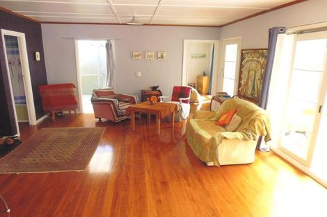 Photo of property in 7 Poneke Drive, Waikanae, 5036