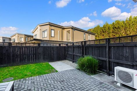 Photo of property in 5 Pukewhero Rise, Westgate, Auckland, 0614
