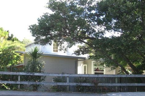 Photo of property in 6 Seaton Road, Murrays Bay, Auckland, 0630
