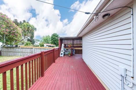 Photo of property in 9 Lloyd Avenue, Papatoetoe, Auckland, 2025