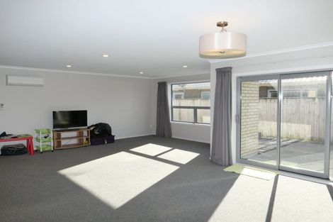 Photo of property in 94 Mazengarb Road, Paraparaumu Beach, Paraparaumu, 5032